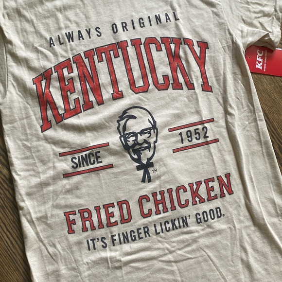 KFC Graphic Tee - Picture 2 of 5